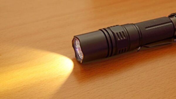 flashlight (1)