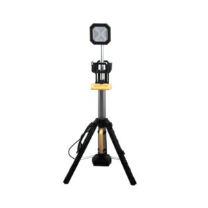 portable tripod light